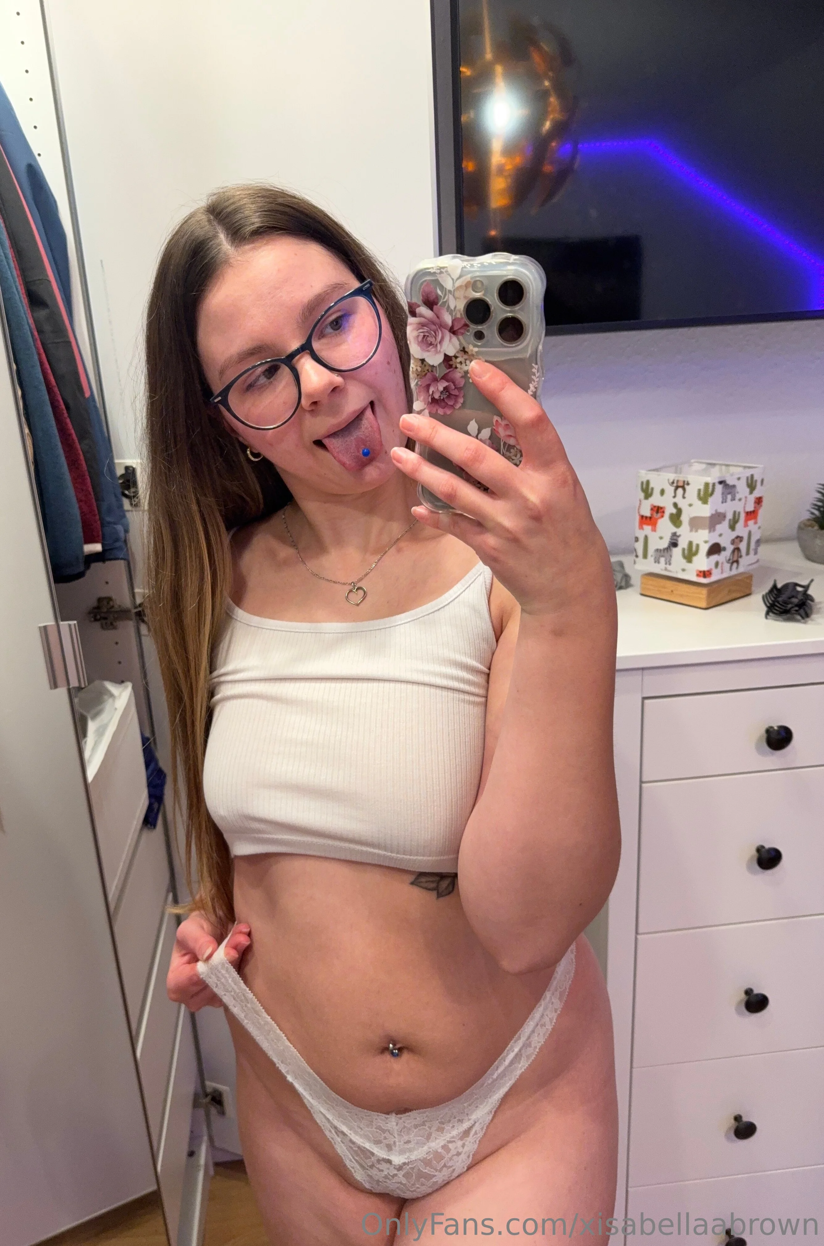 Isabella OnlyFans premium content 3 - xisabellaabrown exclusive collection