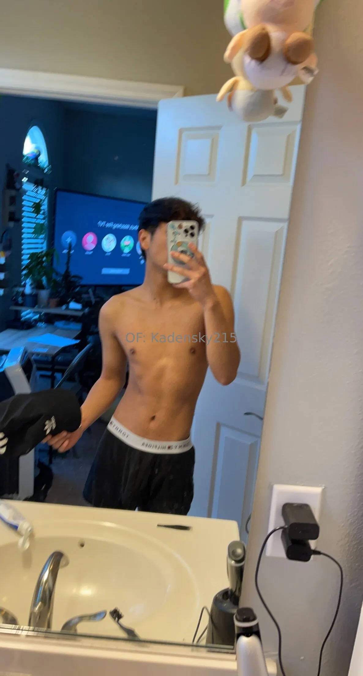 Kaden OnlyFans premium content 18 - kadensky215 exclusive collection