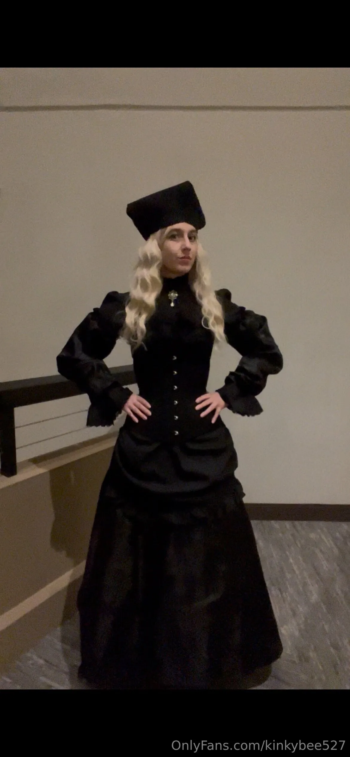 KinkyBee the Kinky Crafter OnlyFans premium content 8 - kinkybee527 exclusive collection