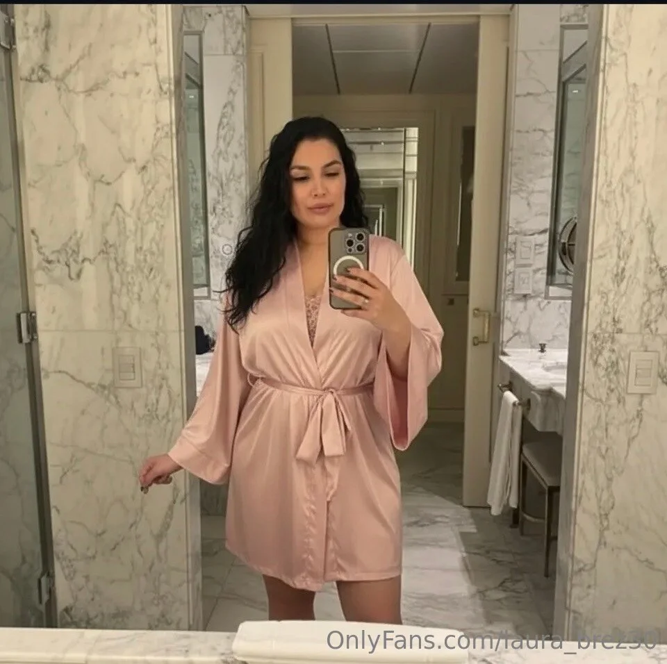 Laura Brez OnlyFans premium content 1 - laura_brez30 exclusive collection