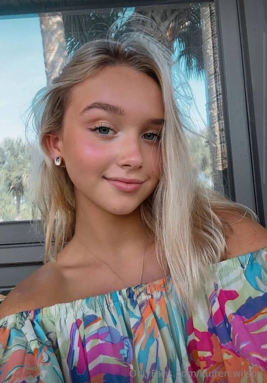 Lauren 💗 OnlyFans premium content 12 - lauren.wilson exclusive collection