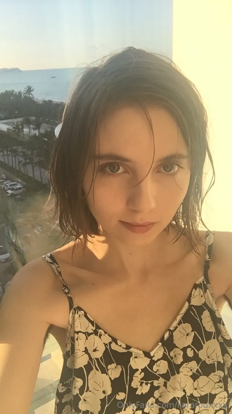 Liara Roux : Free OnlyFans premium content 10 - liararouxxxx exclusive collection