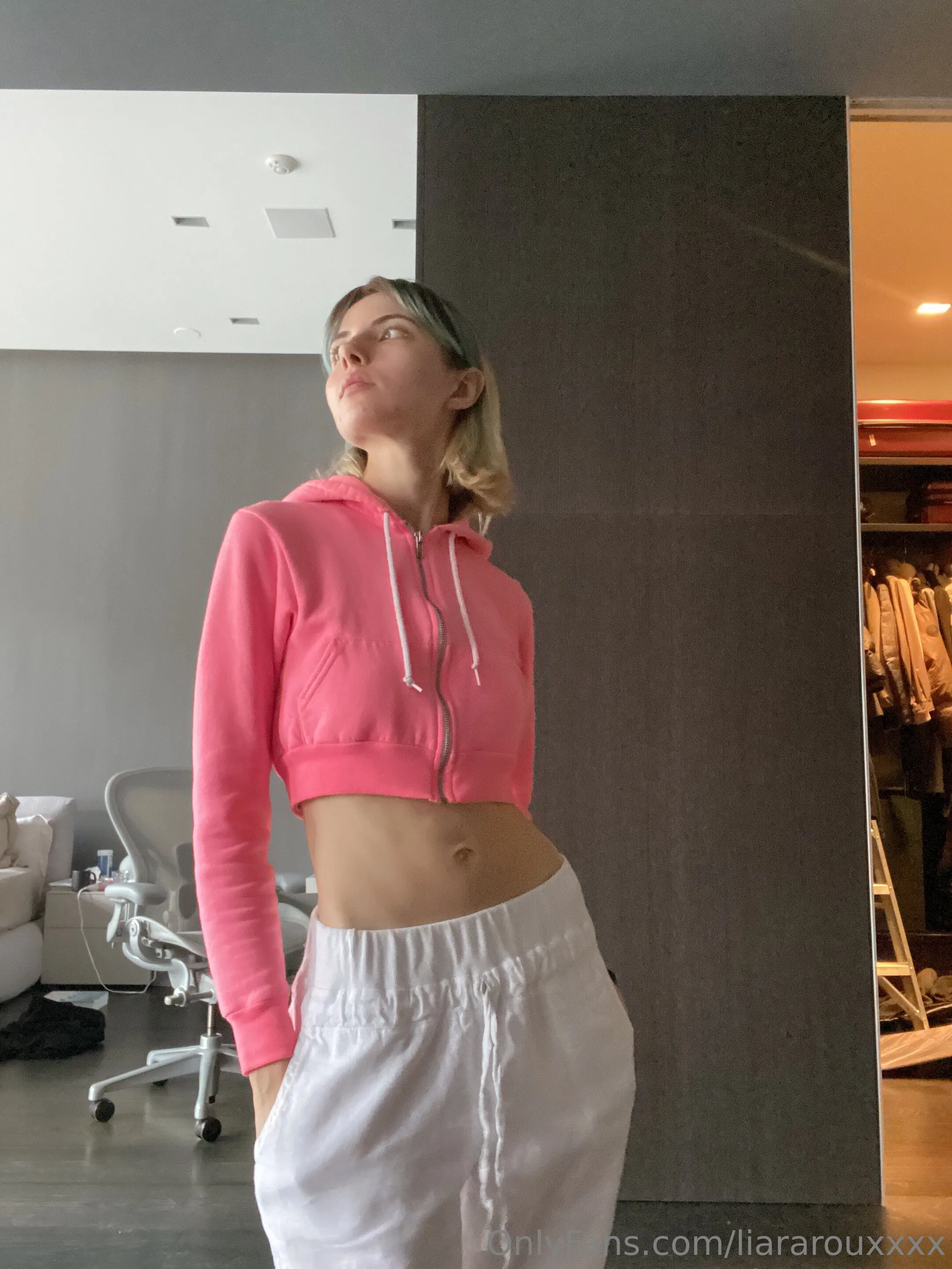 Liara Roux : Free OnlyFans premium content 5 - liararouxxxx exclusive collection