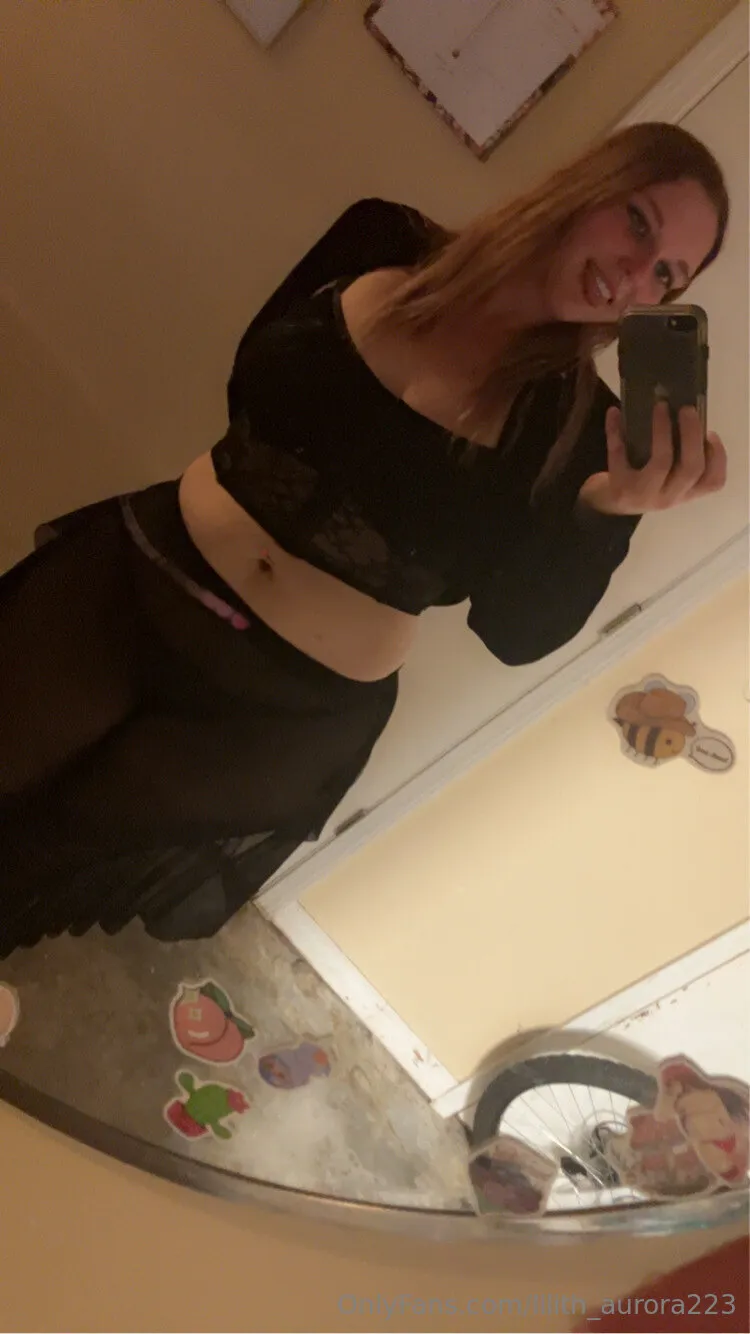 Lilith_Aurora OnlyFans premium content 29 - lilith_aurora223 exclusive collection