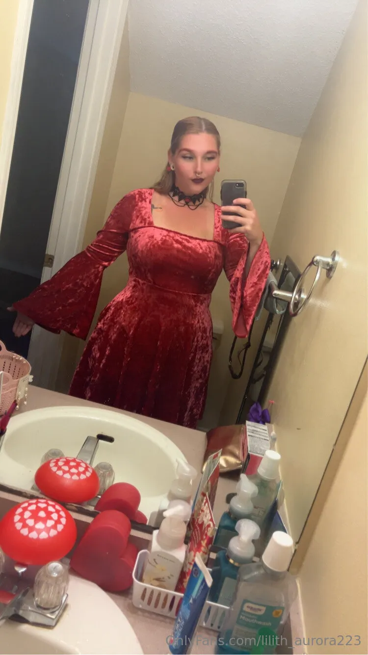 Lilith_Aurora OnlyFans premium content 3 - lilith_aurora223 exclusive collection