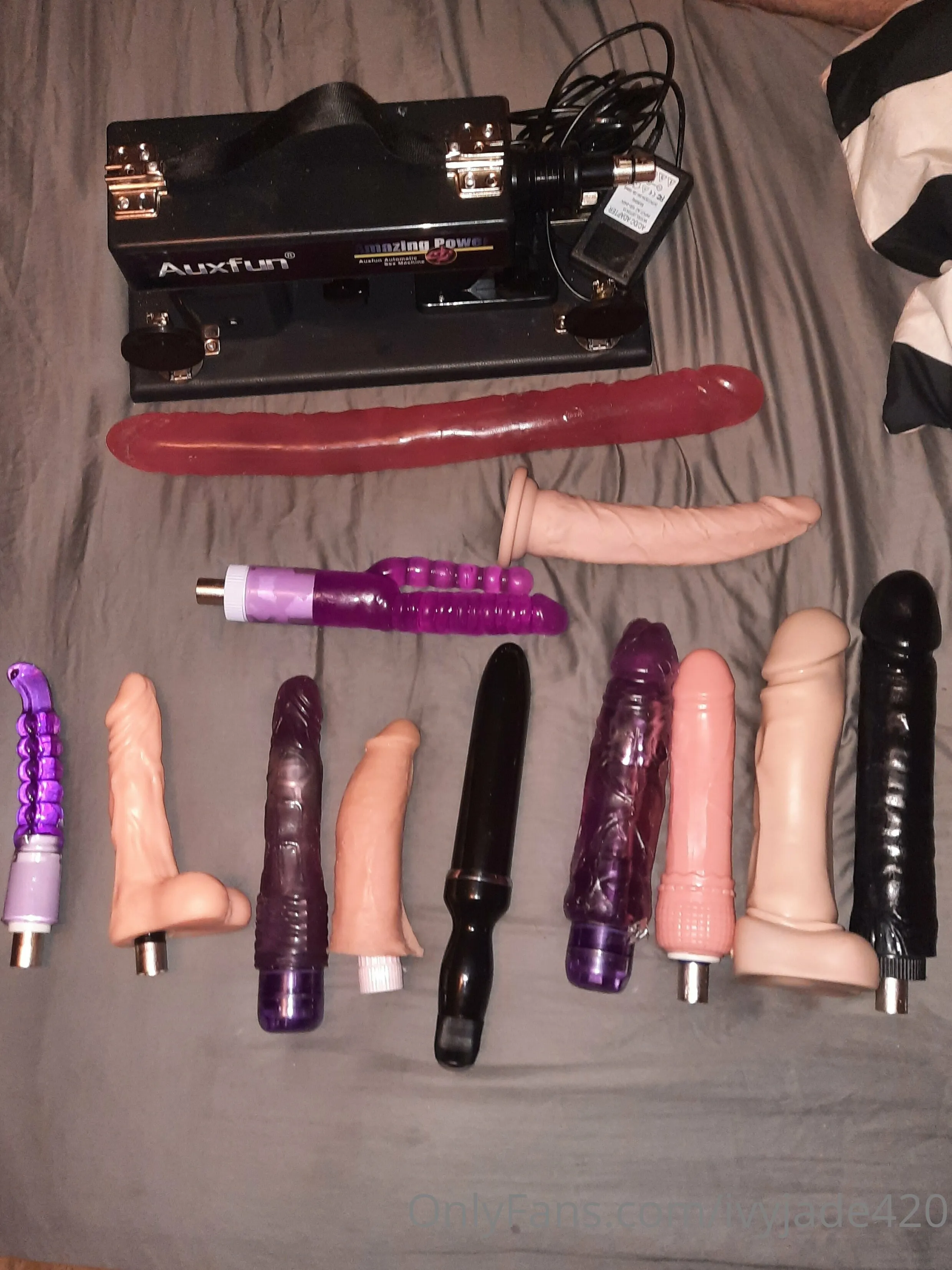 Mrz.JuicyBooty(Top24%) OnlyFans premium content 13 - madamivy420 exclusive collection