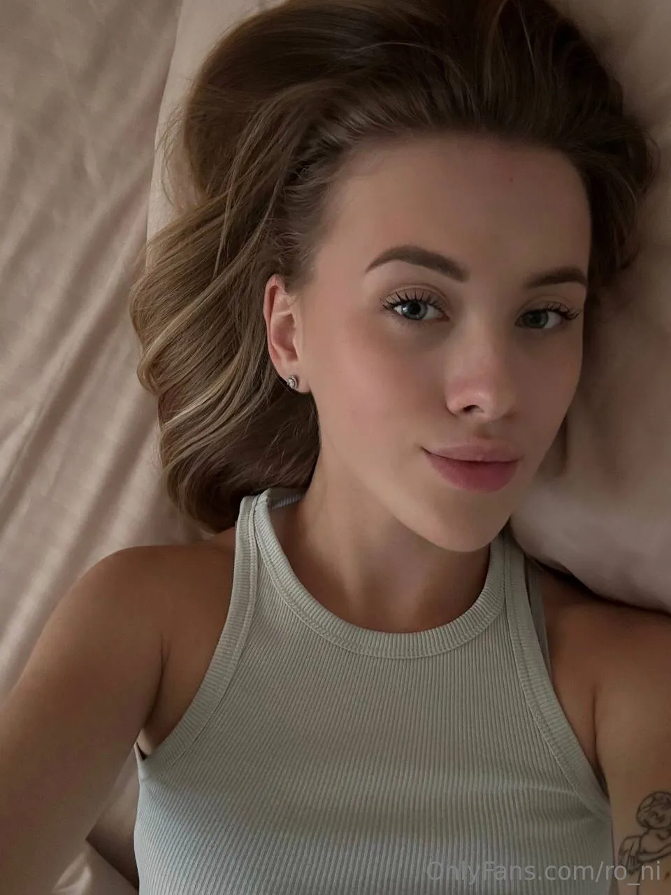 𝚁𝚘𝚗𝚒 🤍 OnlyFans premium content 14 - ro_ni exclusive collection