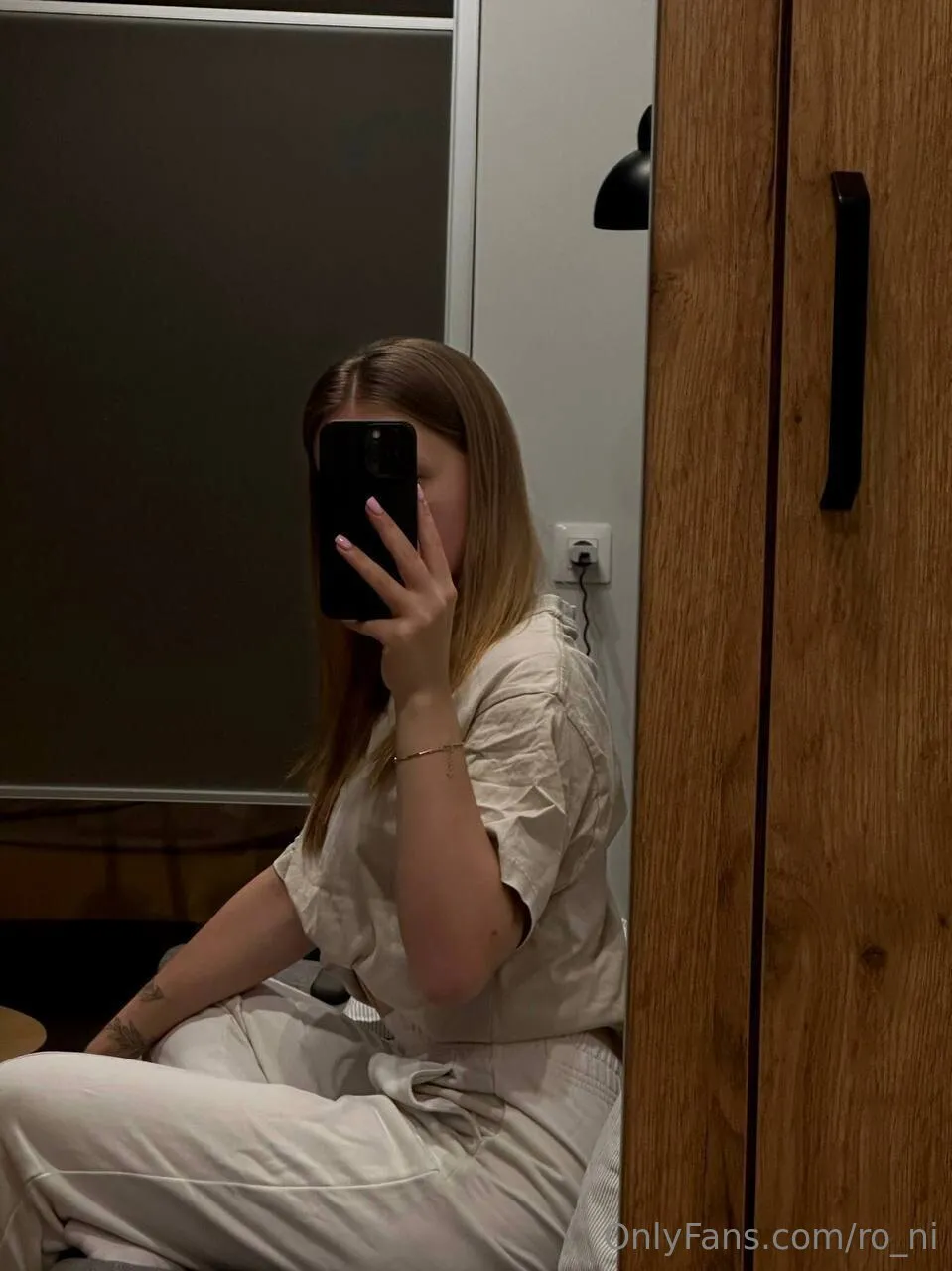 𝚁𝚘𝚗𝚒 🤍 OnlyFans premium content 11 - ro_ni exclusive collection