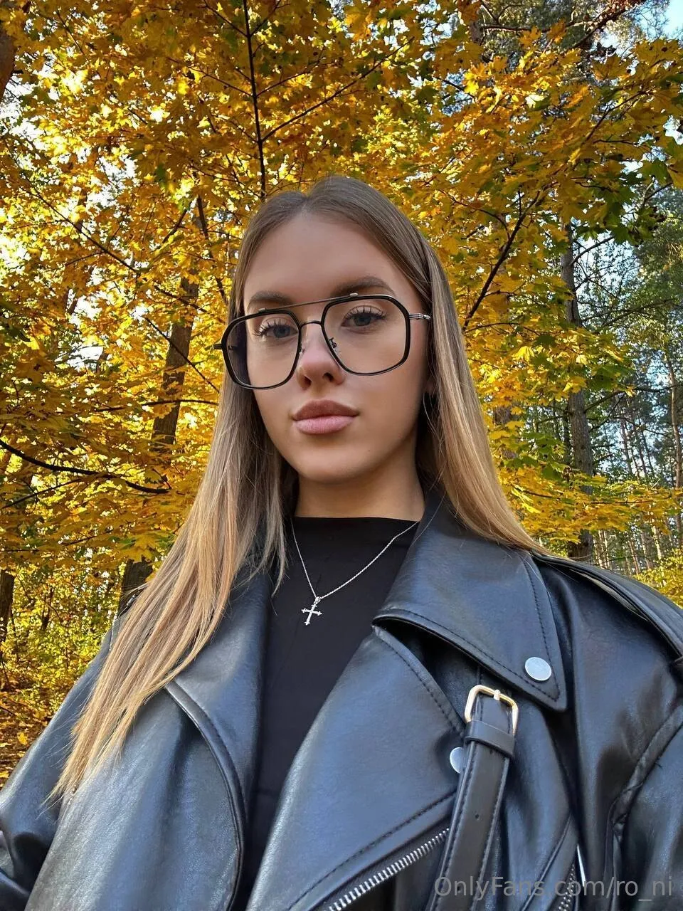 𝚁𝚘𝚗𝚒 🤍 OnlyFans premium content 7 - ro_ni exclusive collection