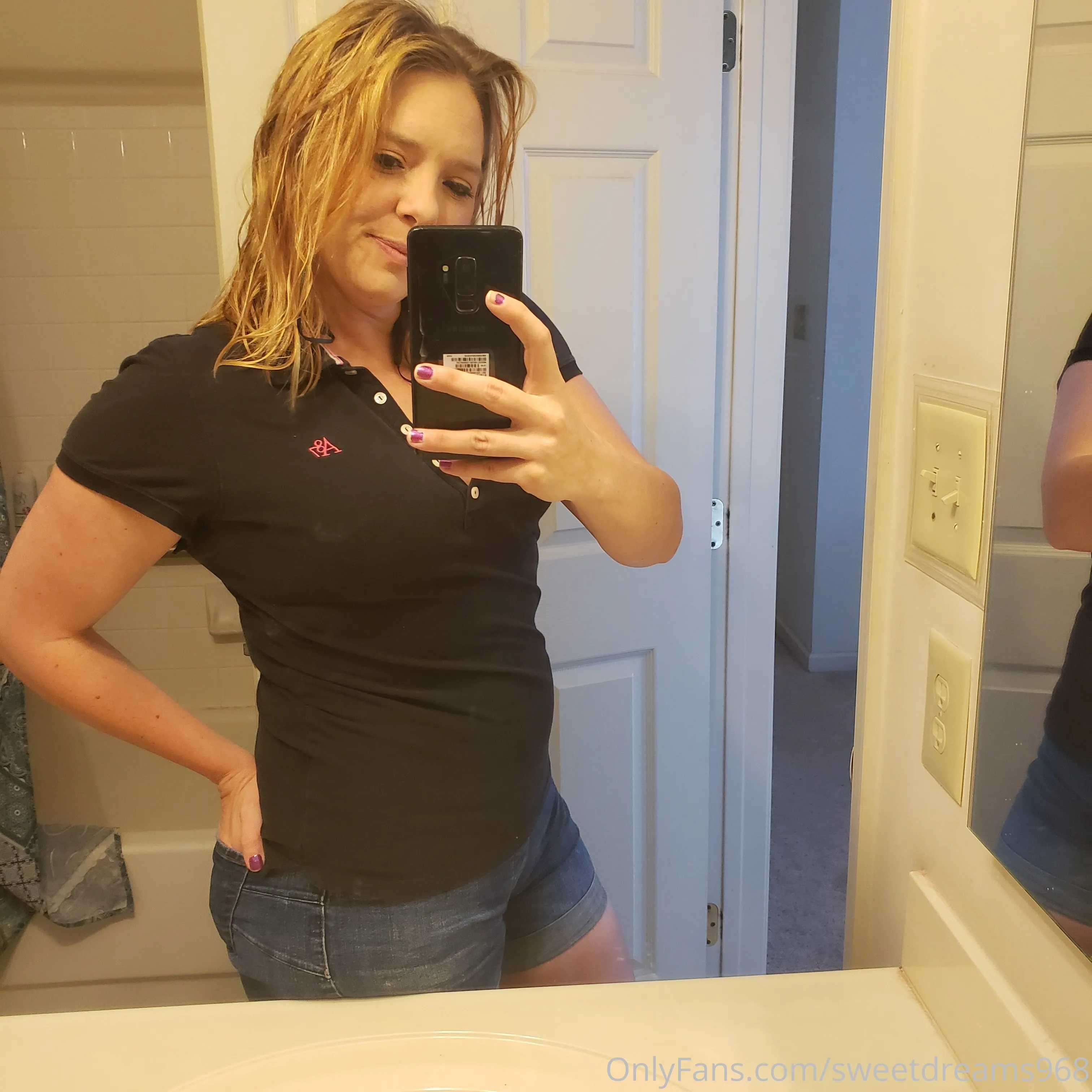 🍒Kiki🍒 OnlyFans premium content 13 - sweetdreams968 exclusive collection