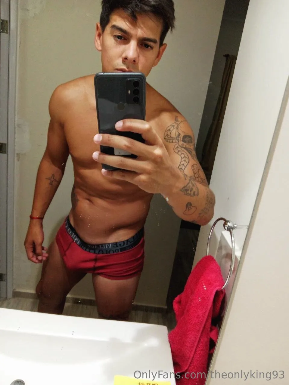 Ezequiel el rey OnlyFans premium content 7 - theonlyking93 exclusive collection