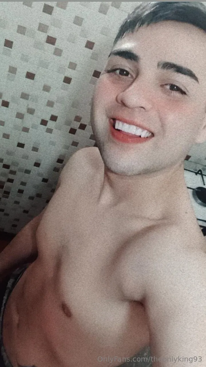 Ezequiel el rey OnlyFans premium content 1 - theonlyking93 exclusive collection