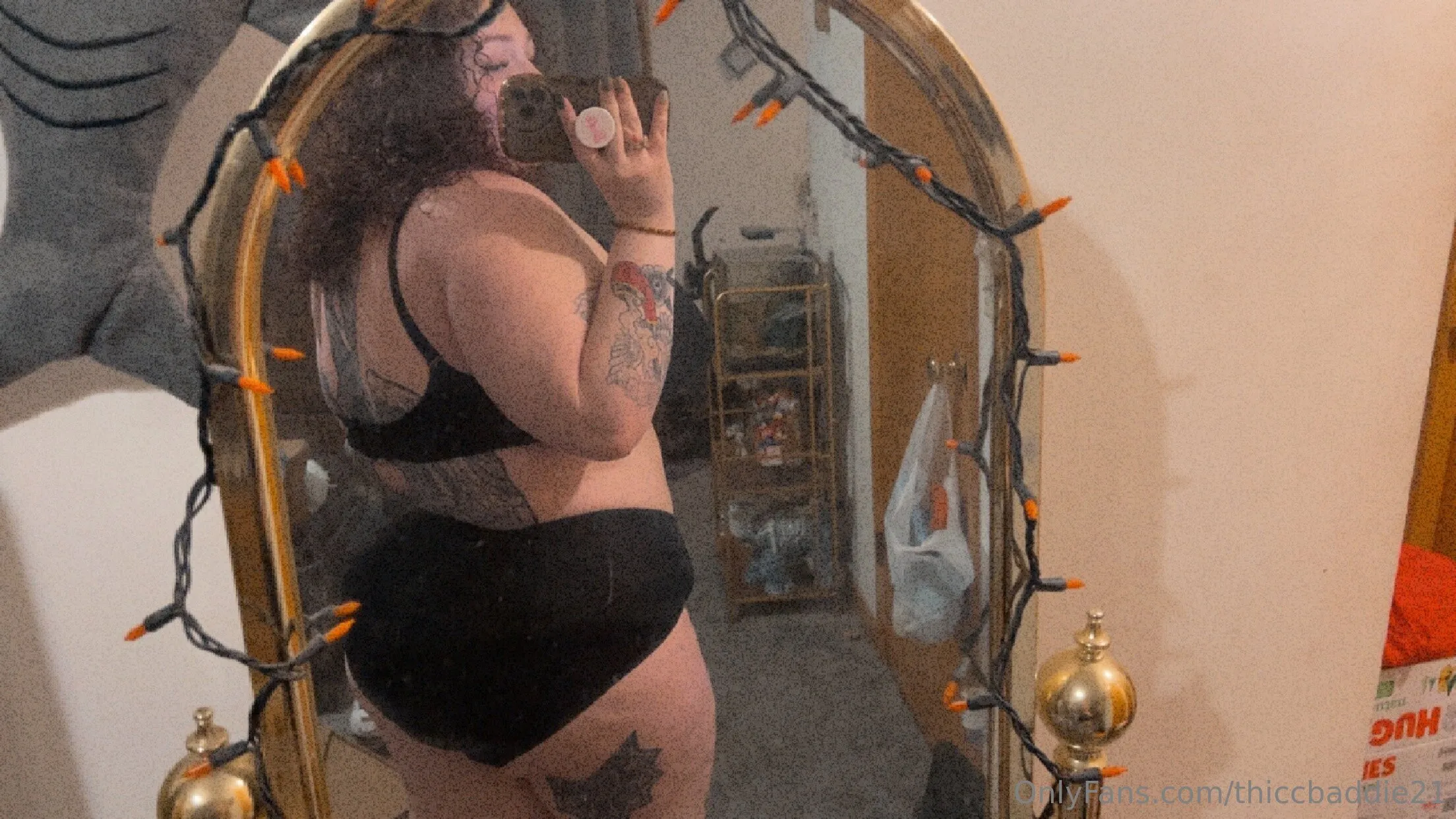 Honey OnlyFans premium content 1 - thiccbaddie21 exclusive collection