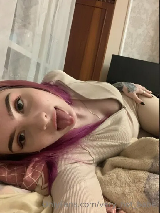 Veronica OnlyFans premium content 3 - very_hot_babe exclusive collection