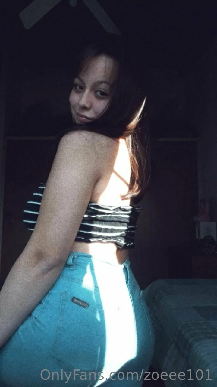 Zoe OnlyFans premium content 2 - zoeee101 exclusive collection